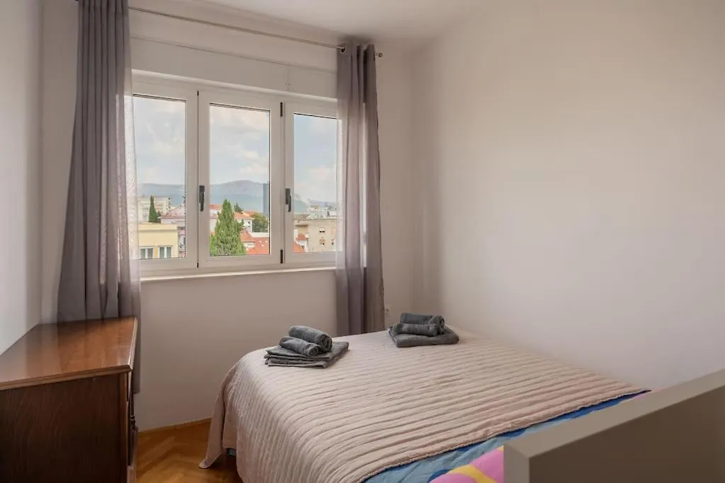 Apartment Rooftop Li -New, Modern, City Center Split Croatia